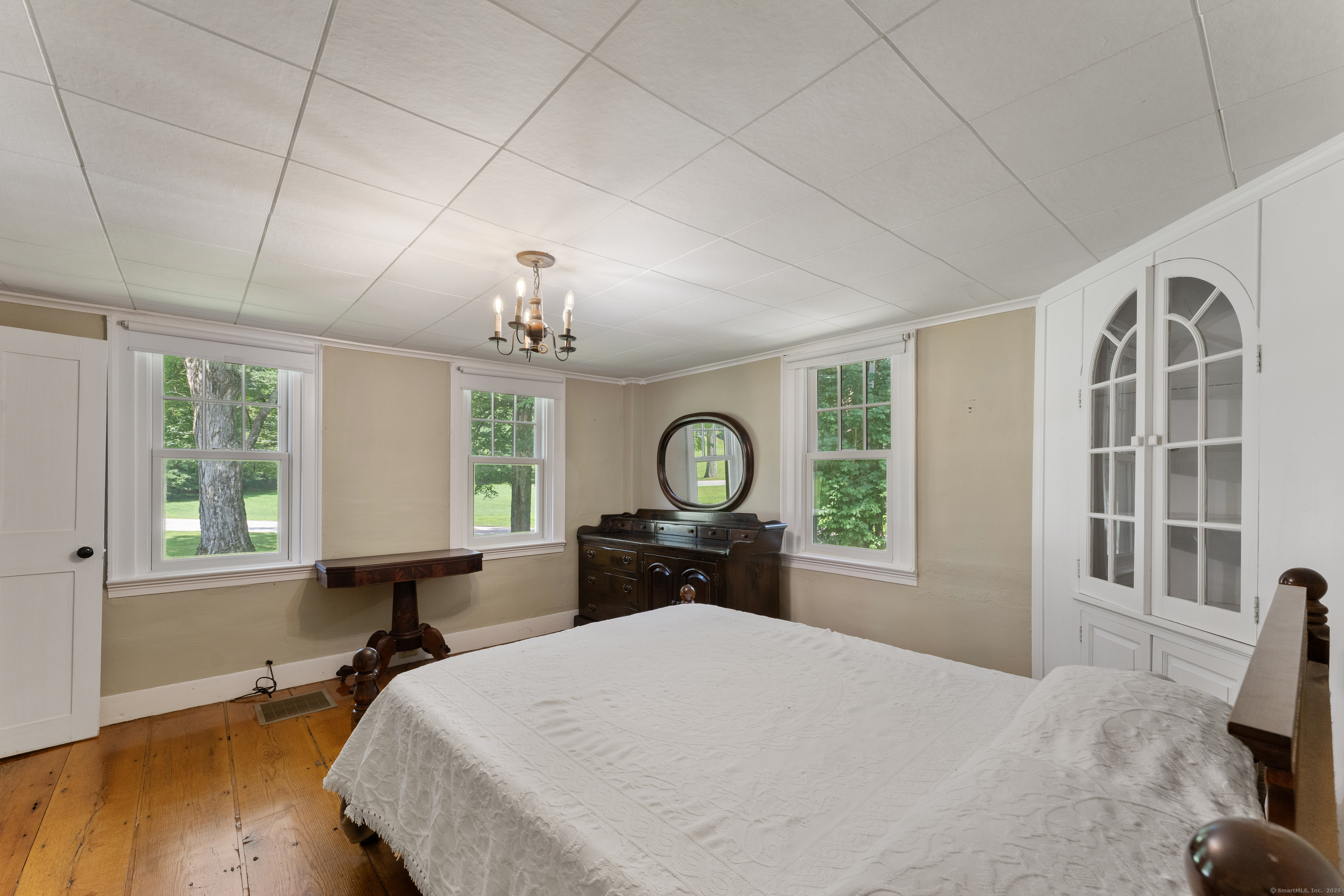 393 North Canterbury Road