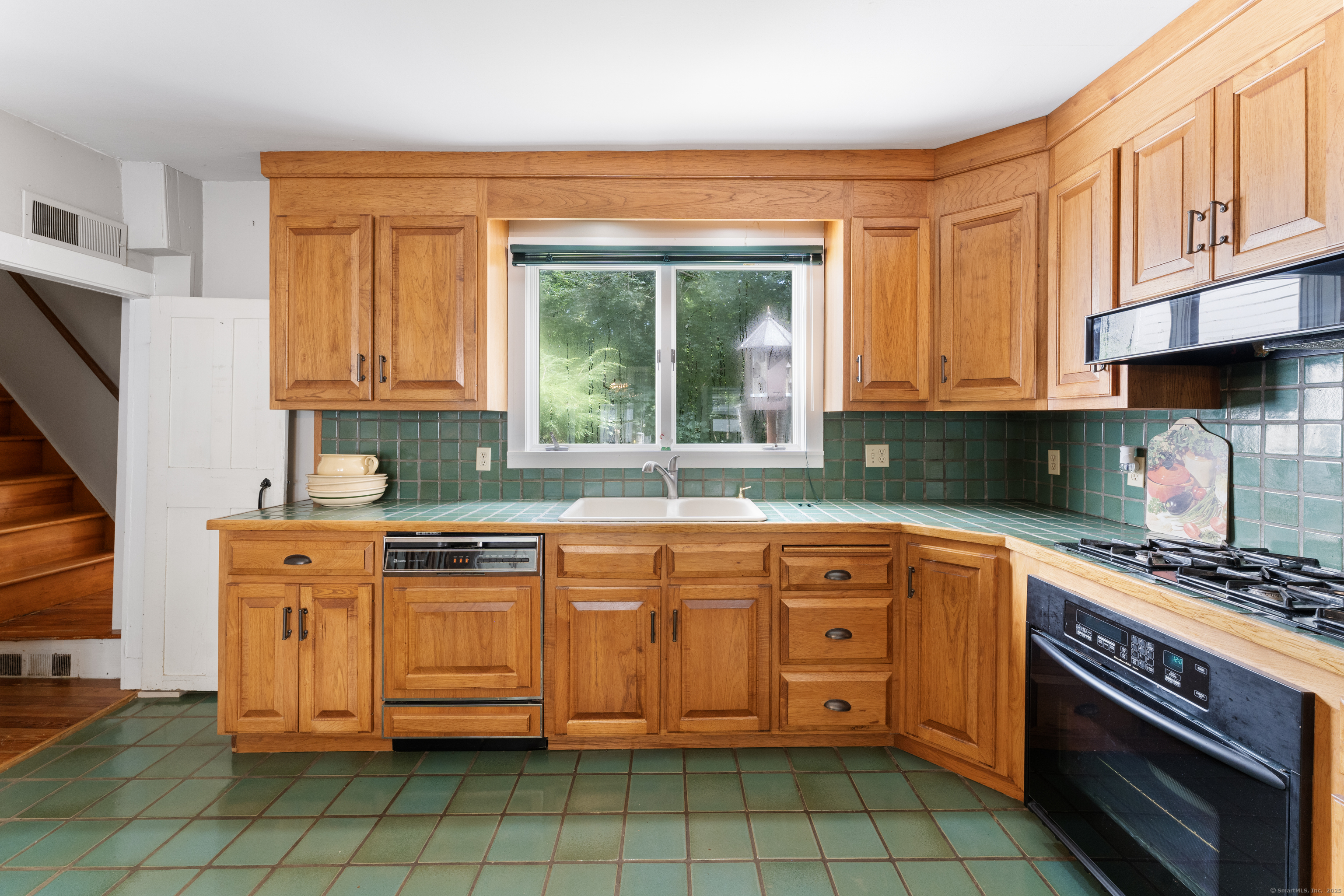 393 North Canterbury Road