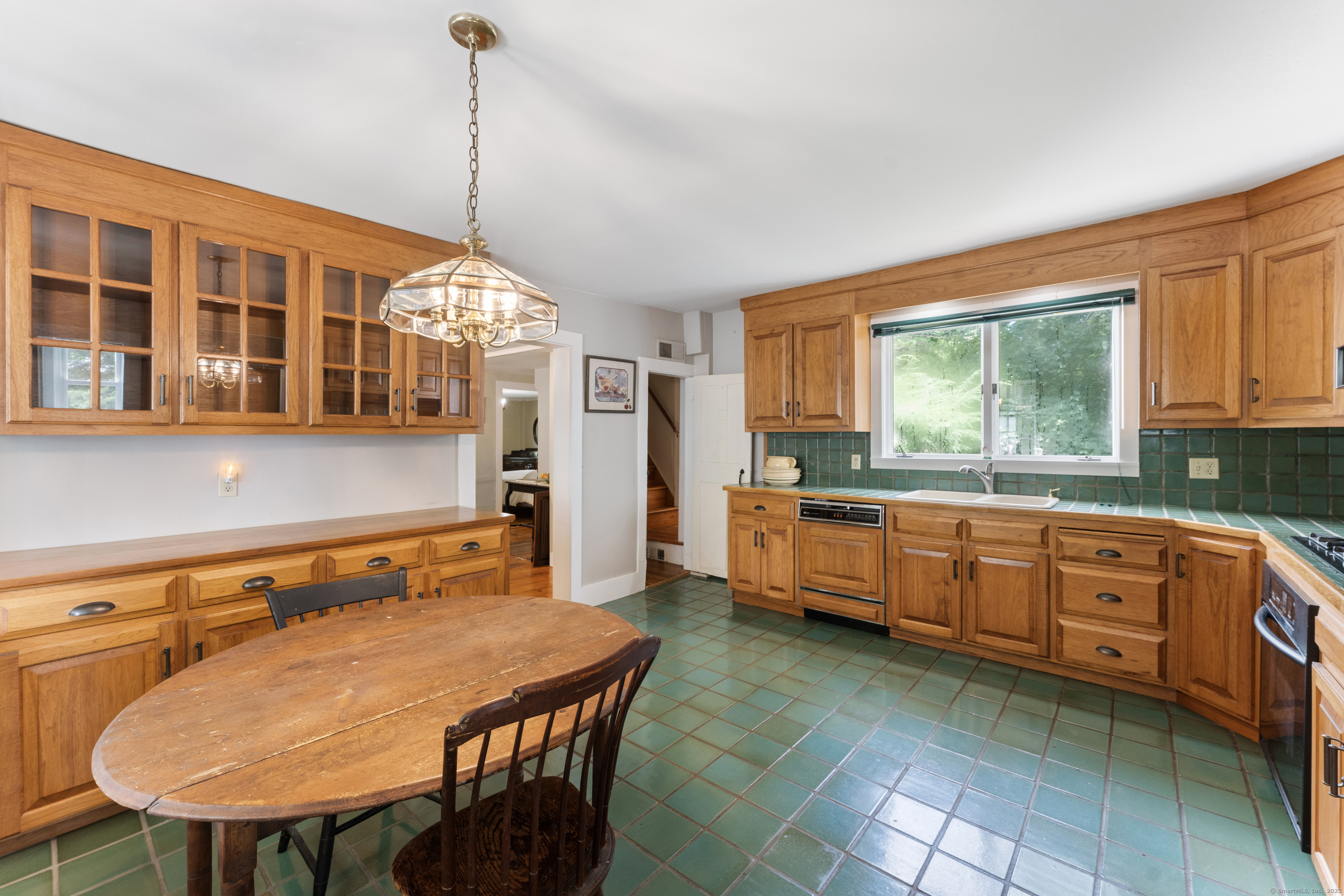 393 North Canterbury Road