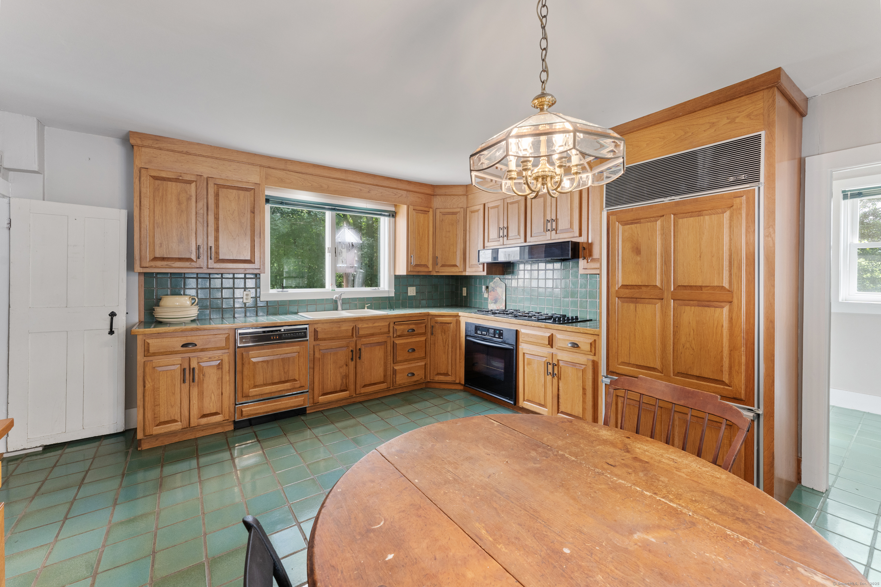 393 North Canterbury Road