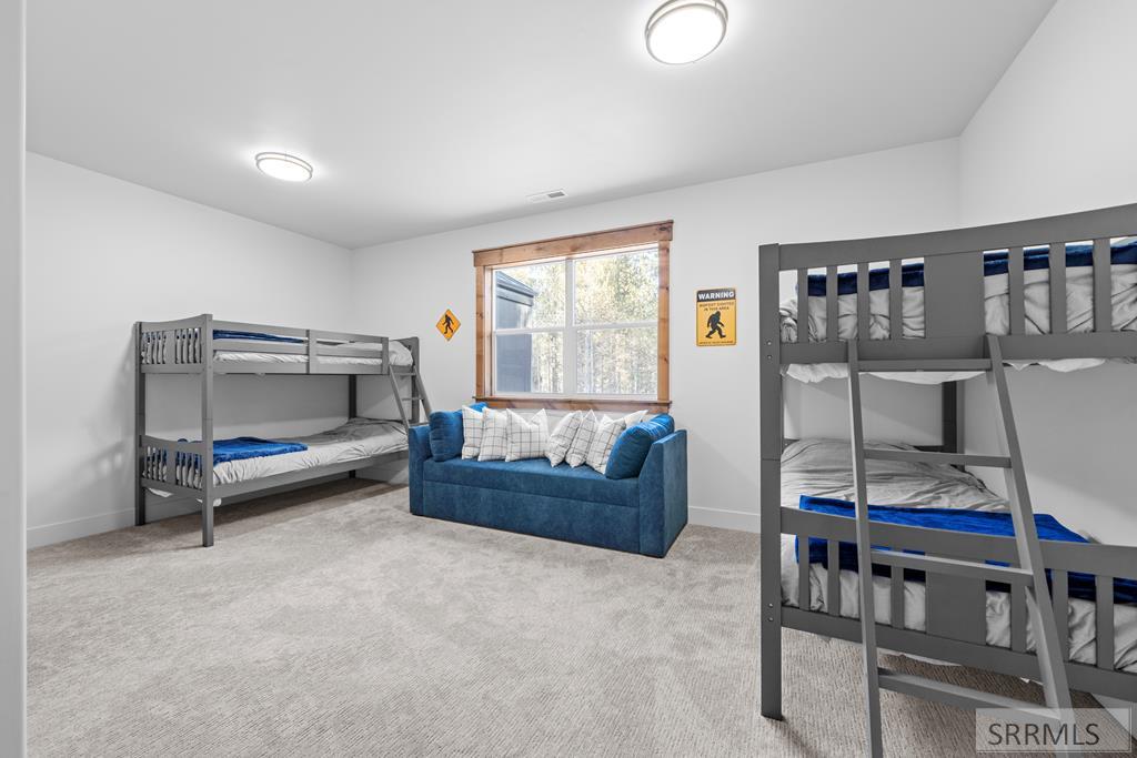 4353 Yeti Ln