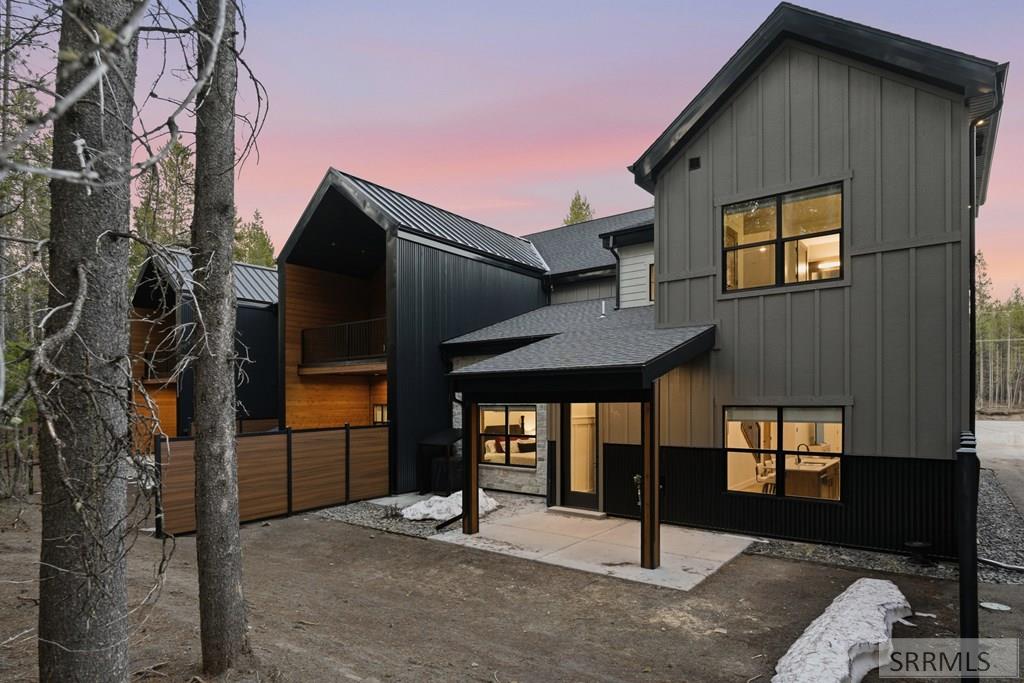 4353 Yeti Ln