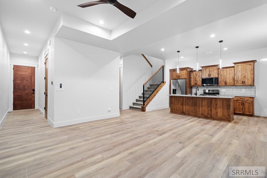 4347 Yeti Ln
