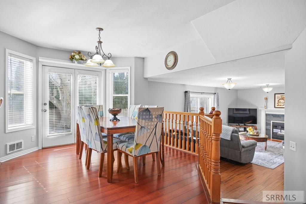 2882 Sandstone Drive