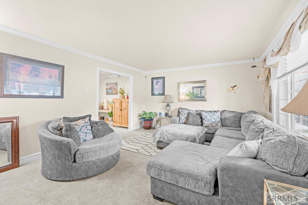 1263 Londonderry Avenue