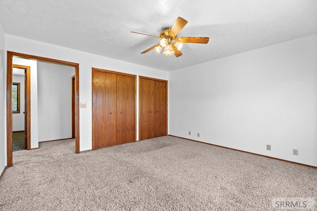 845 E 1415 N