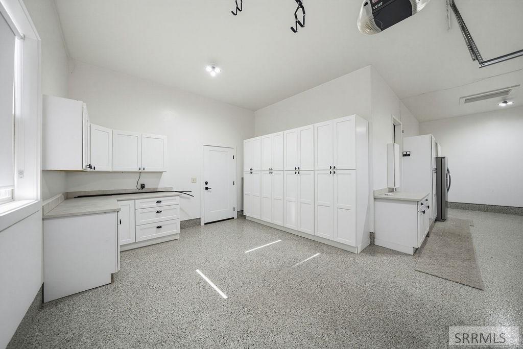 636 Gatehouse Lane