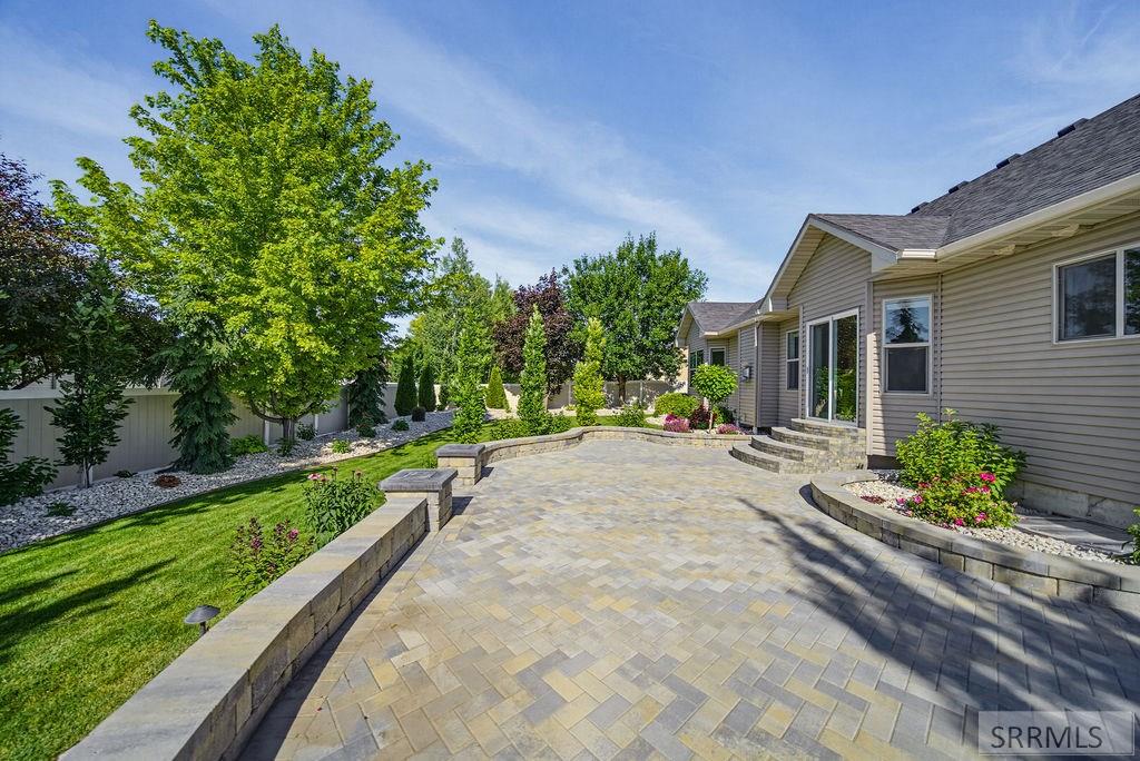 636 Gatehouse Lane