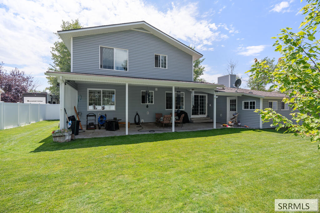 1263 Londonderry Avenue