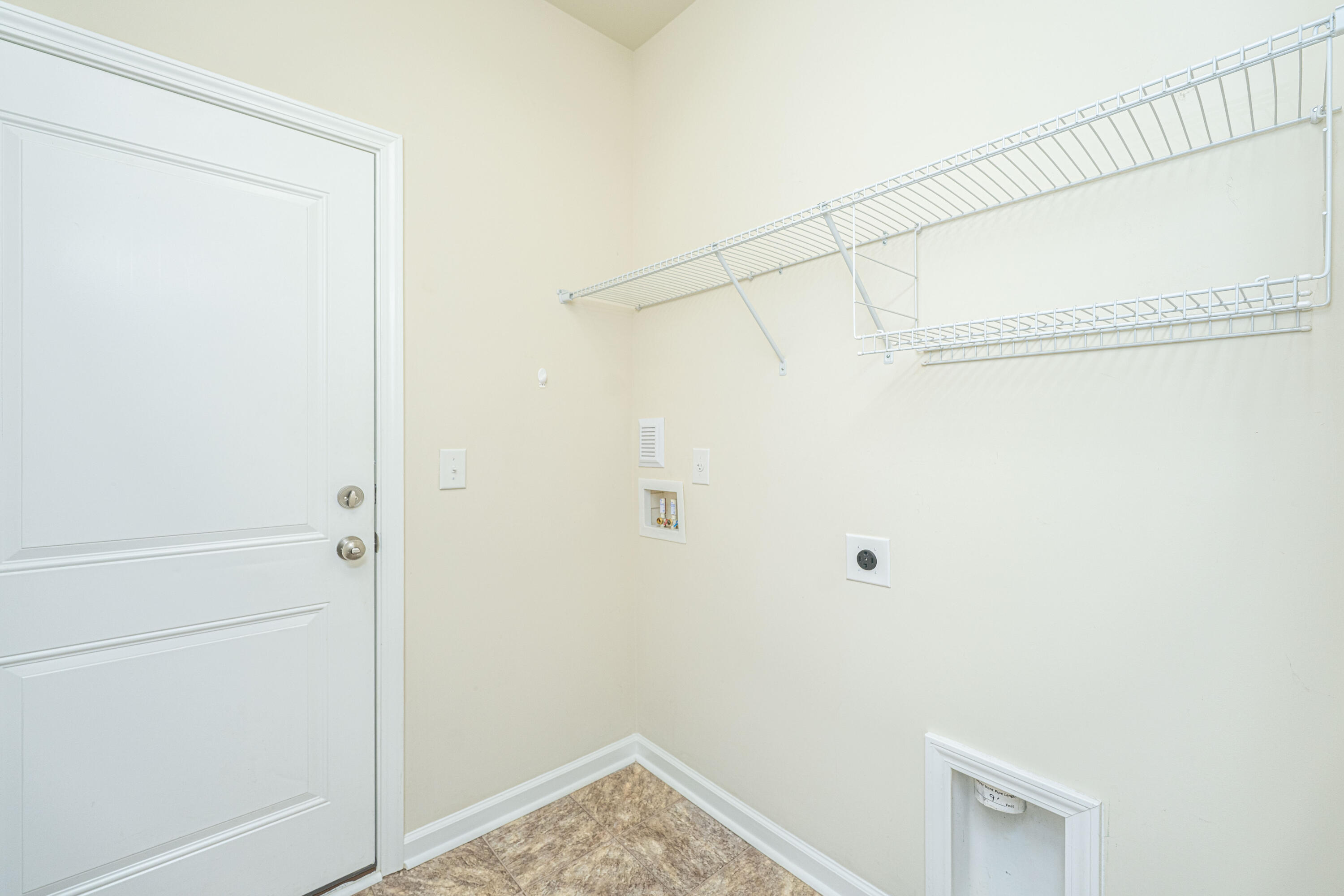 409 Carousel Court