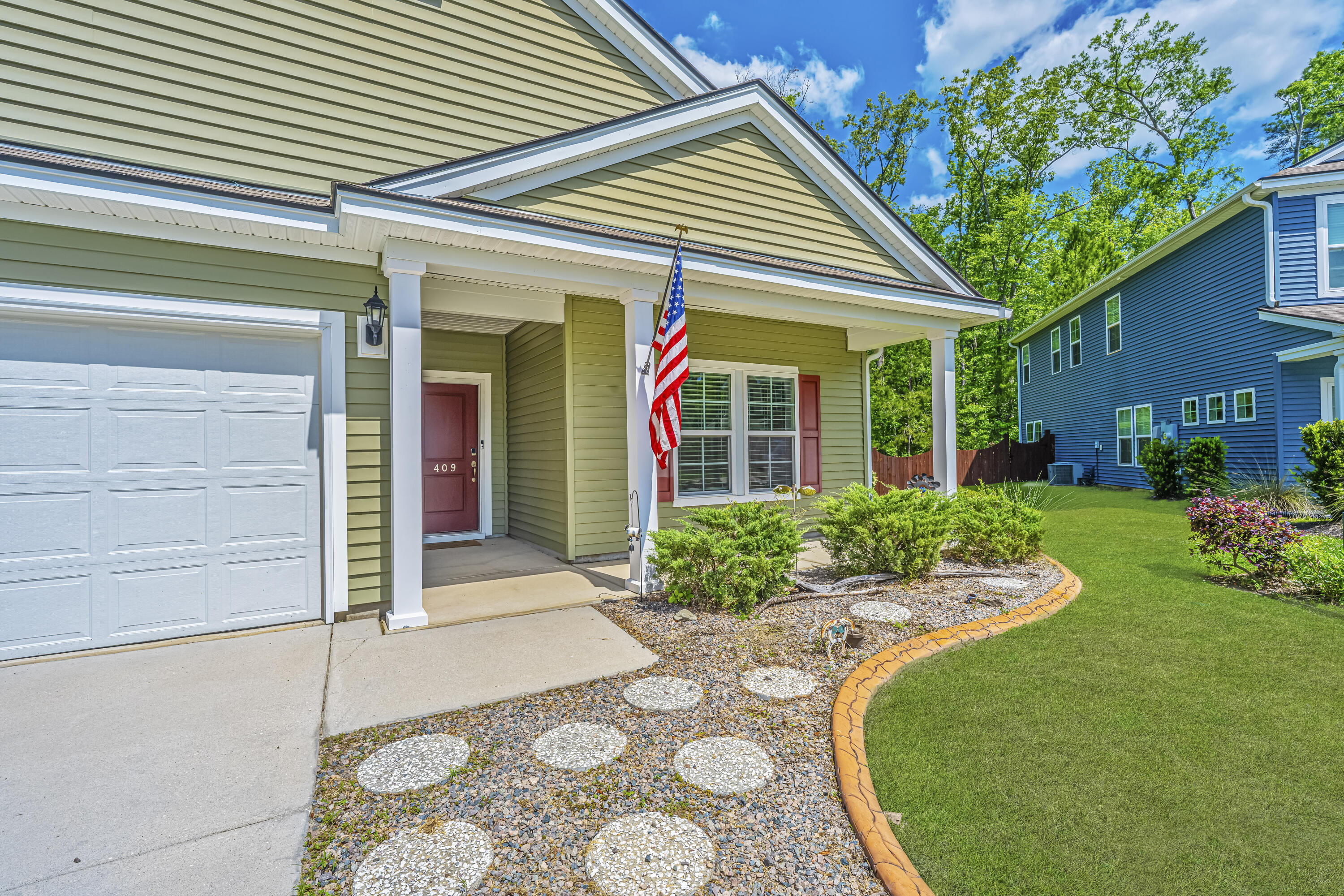 409 Carousel Court
