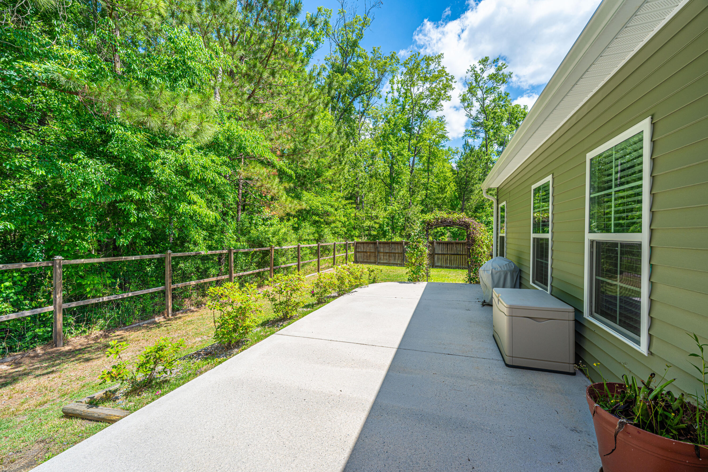 409 Carousel Court