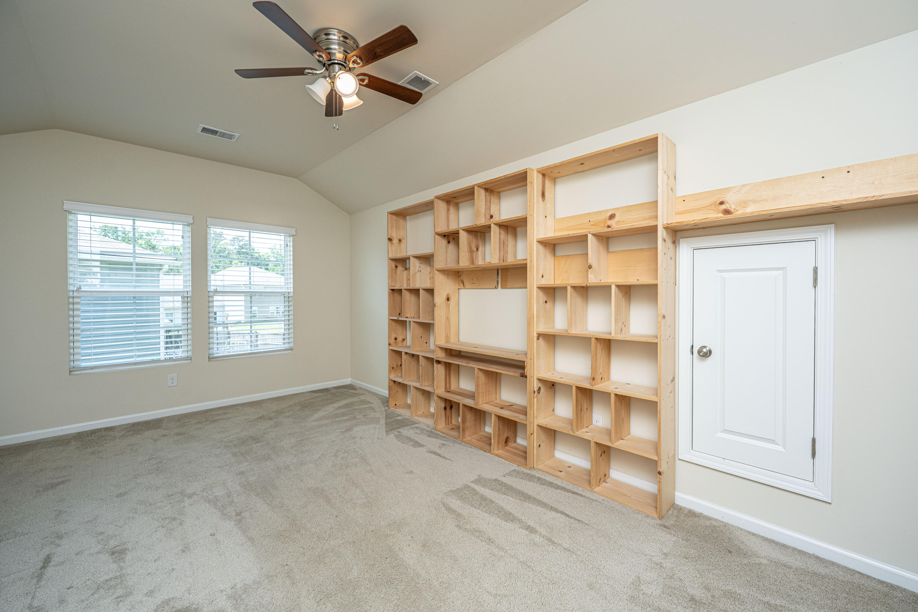 409 Carousel Court