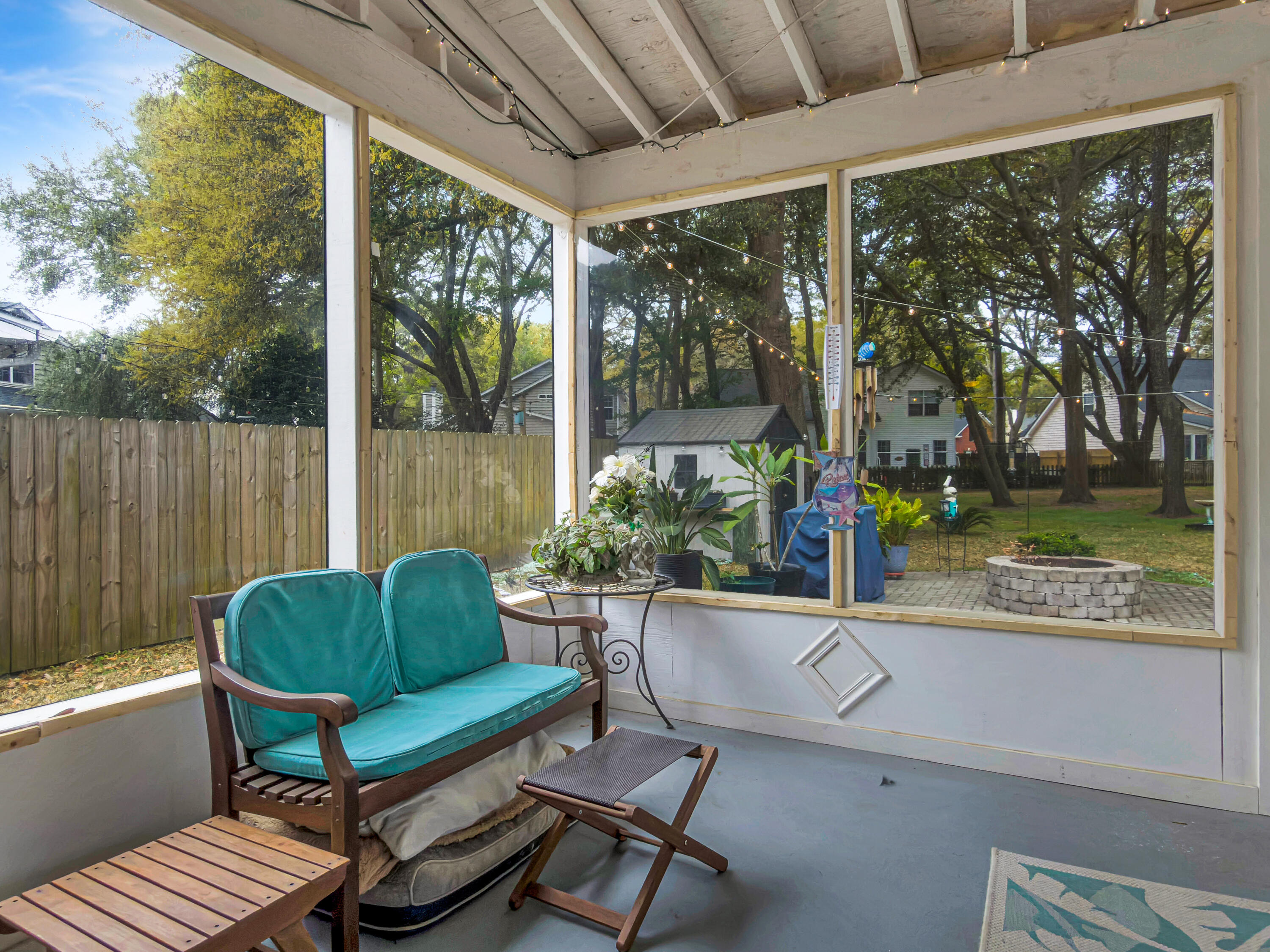 700 Majestic Oaks Drive