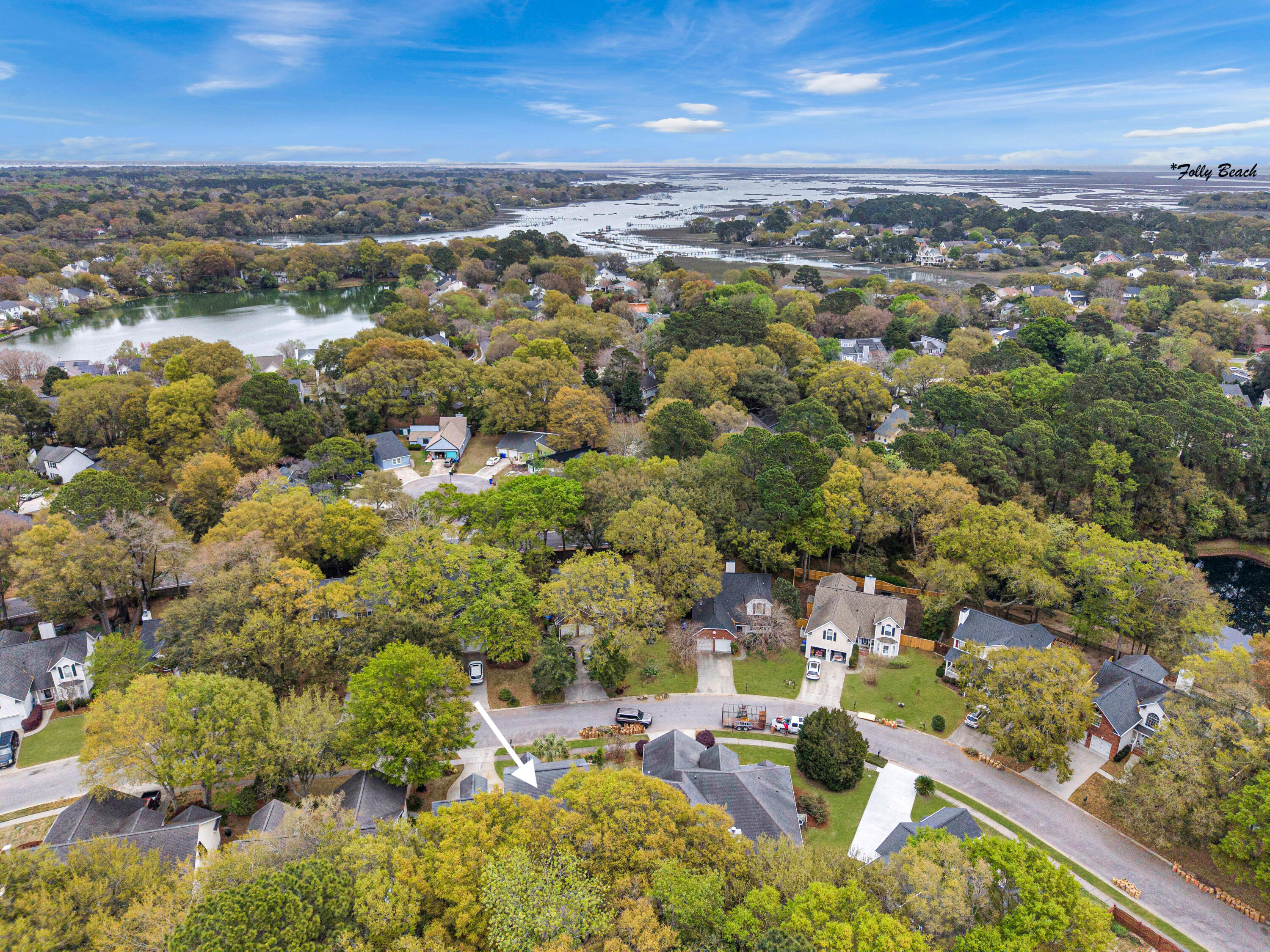 700 Majestic Oaks Drive