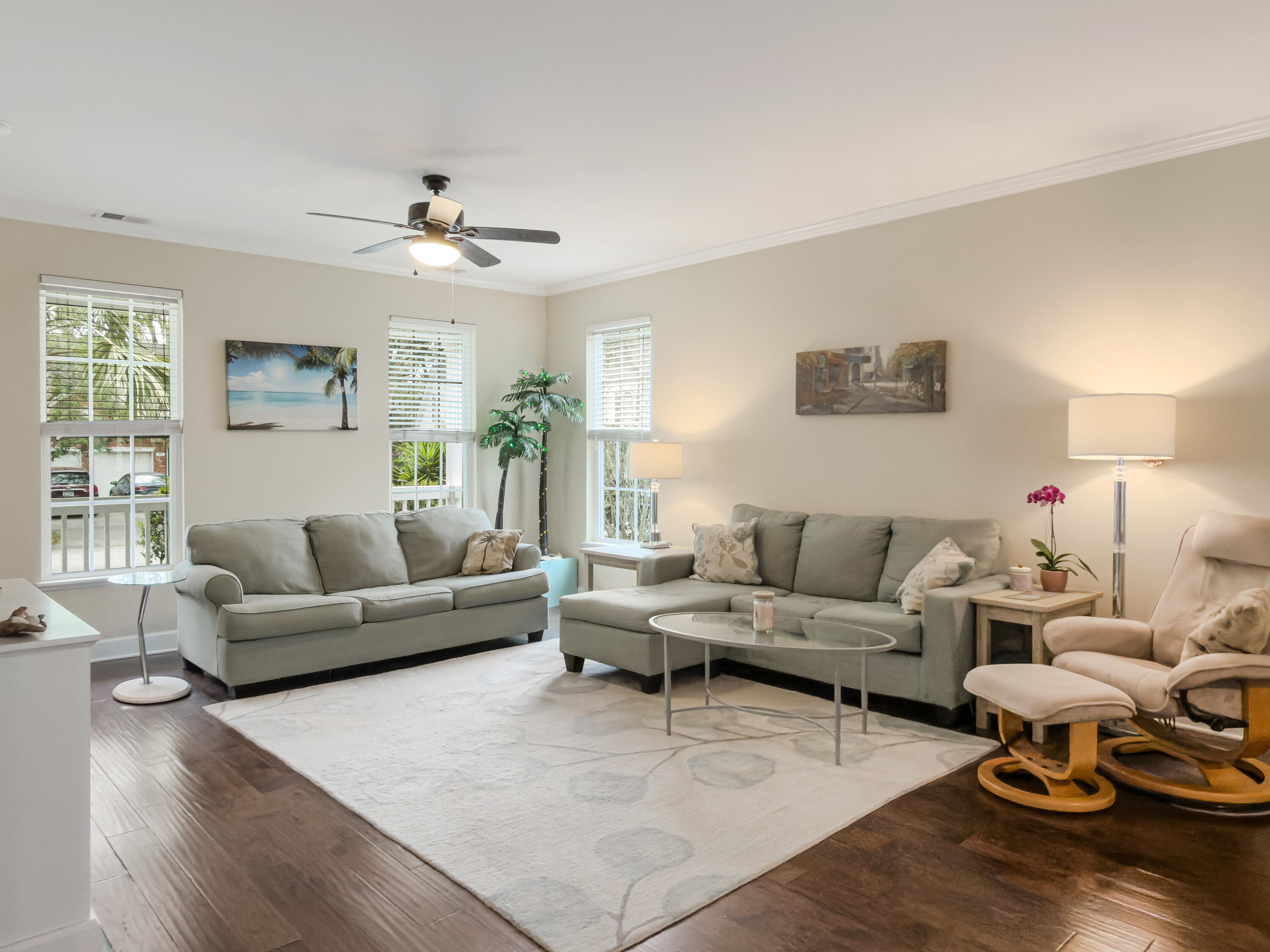 700 Majestic Oaks Drive