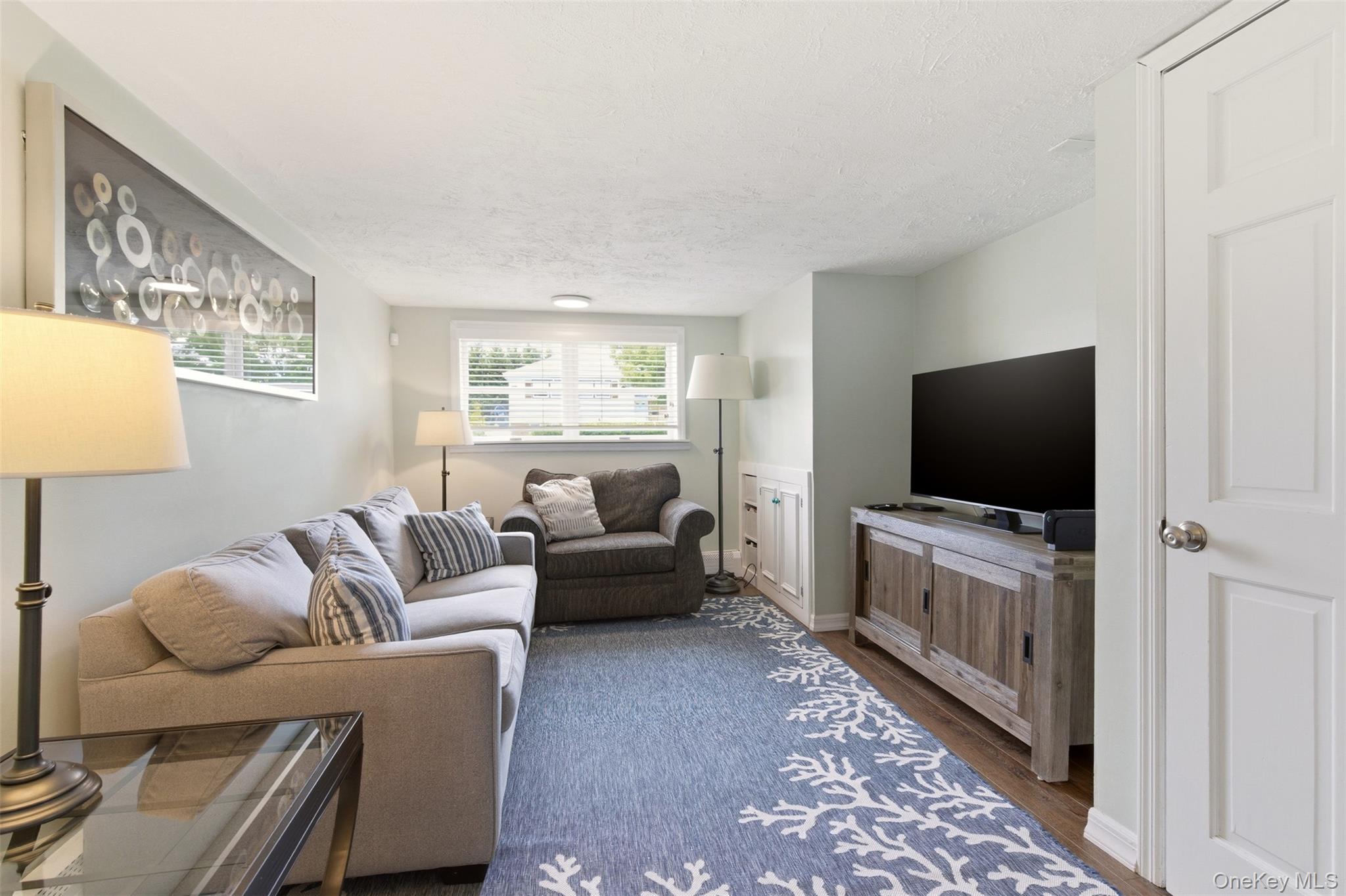 42 Kathleen Drive E