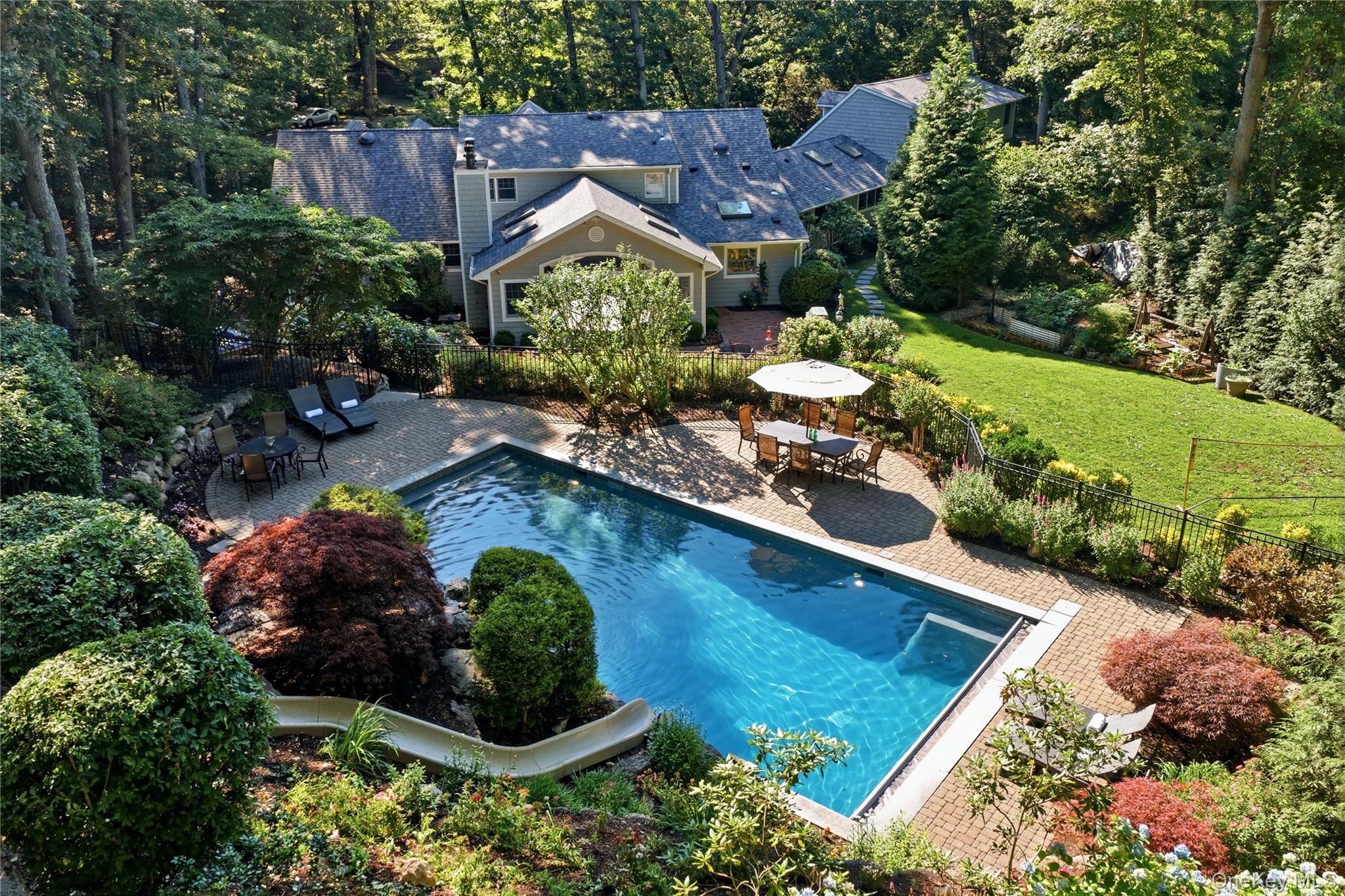 31 Crosby Place