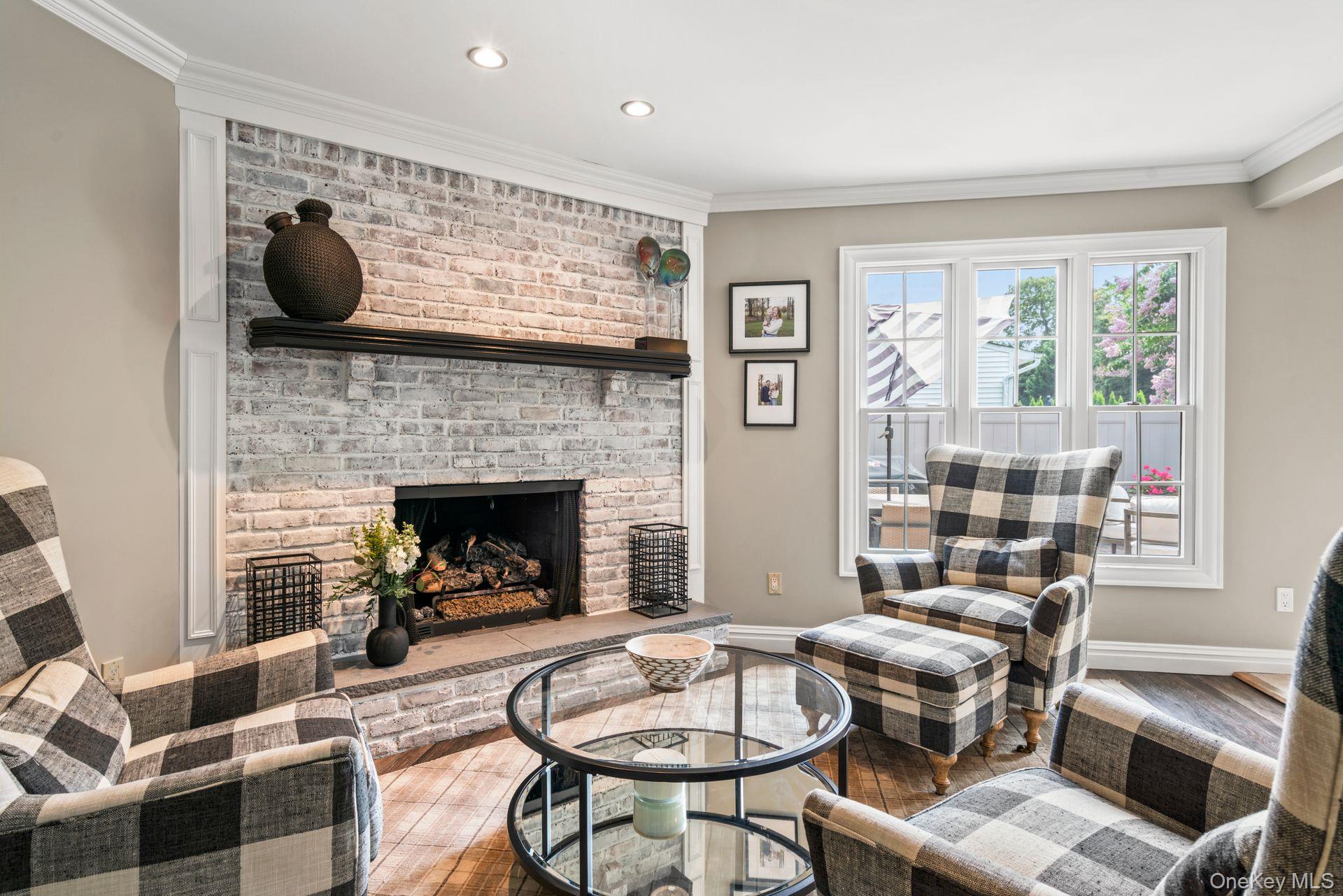 24 Hollister Lane