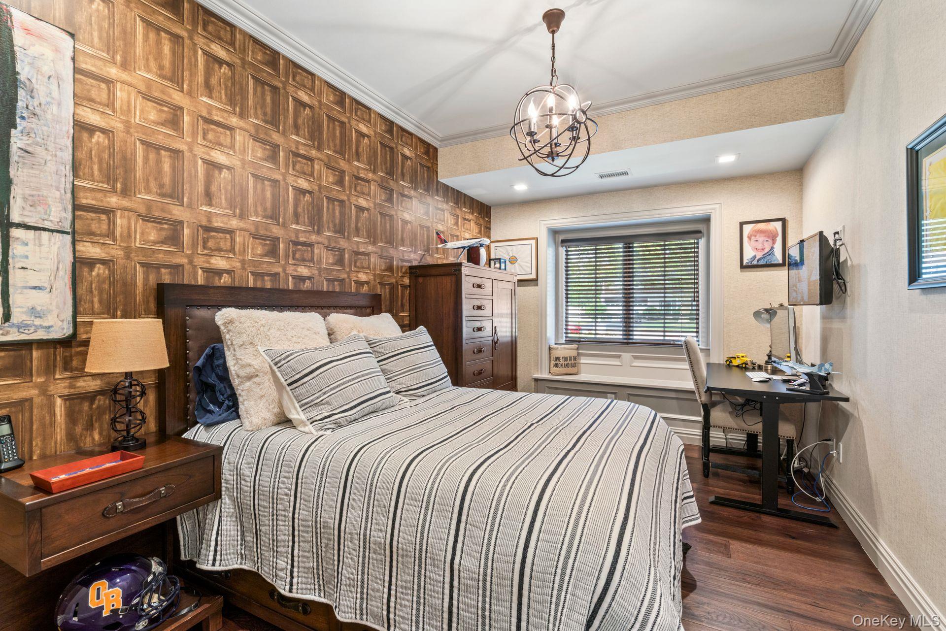 24 Hollister Lane