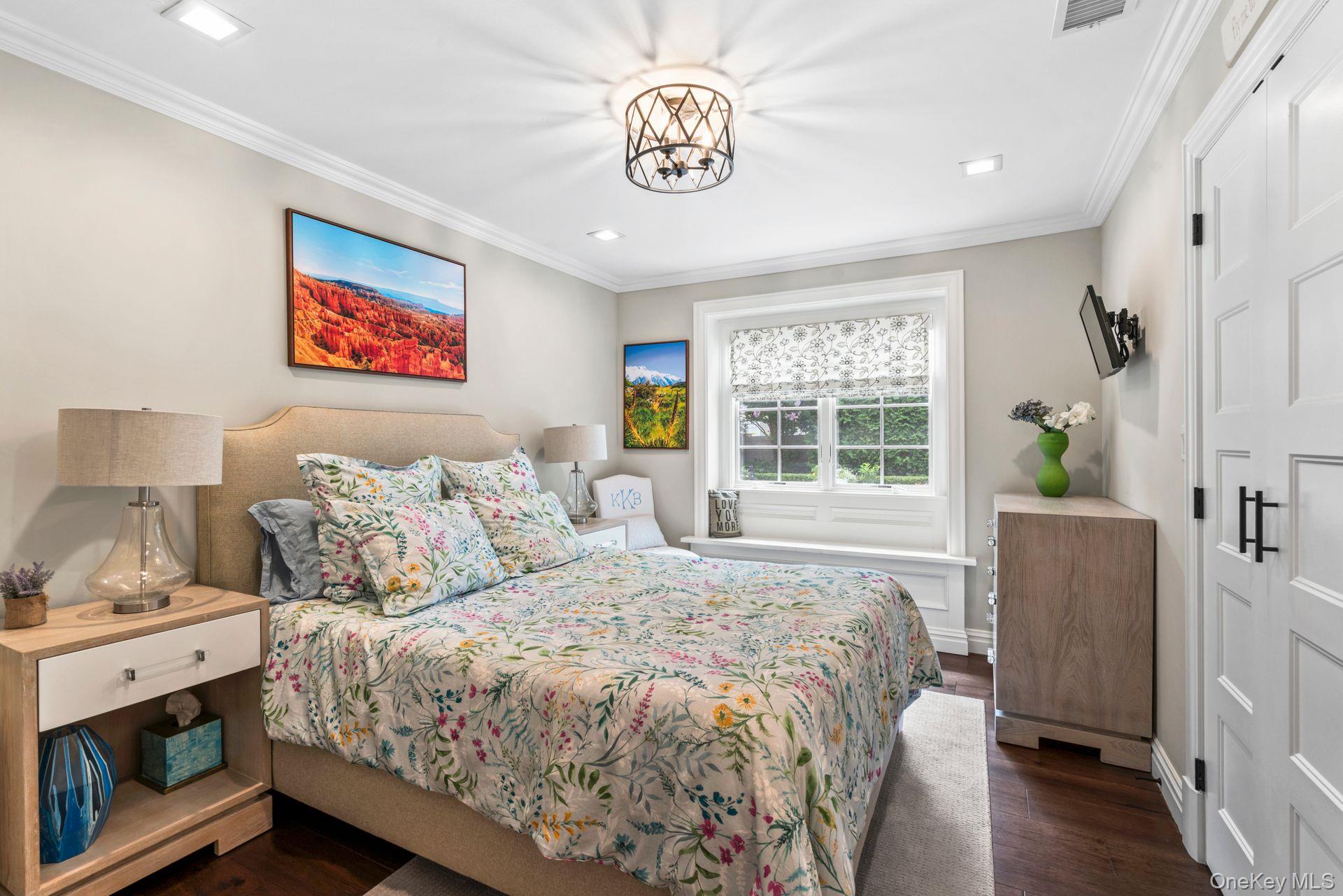 24 Hollister Lane