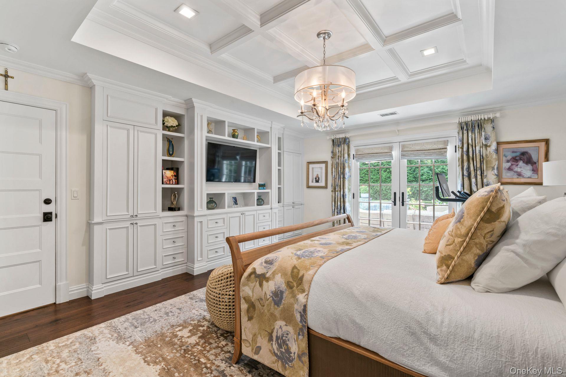24 Hollister Lane