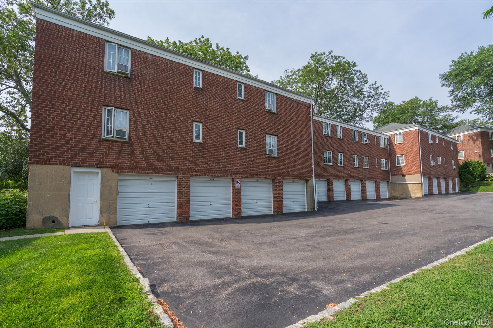 22 Nathan Hale Drive Unit: 80A