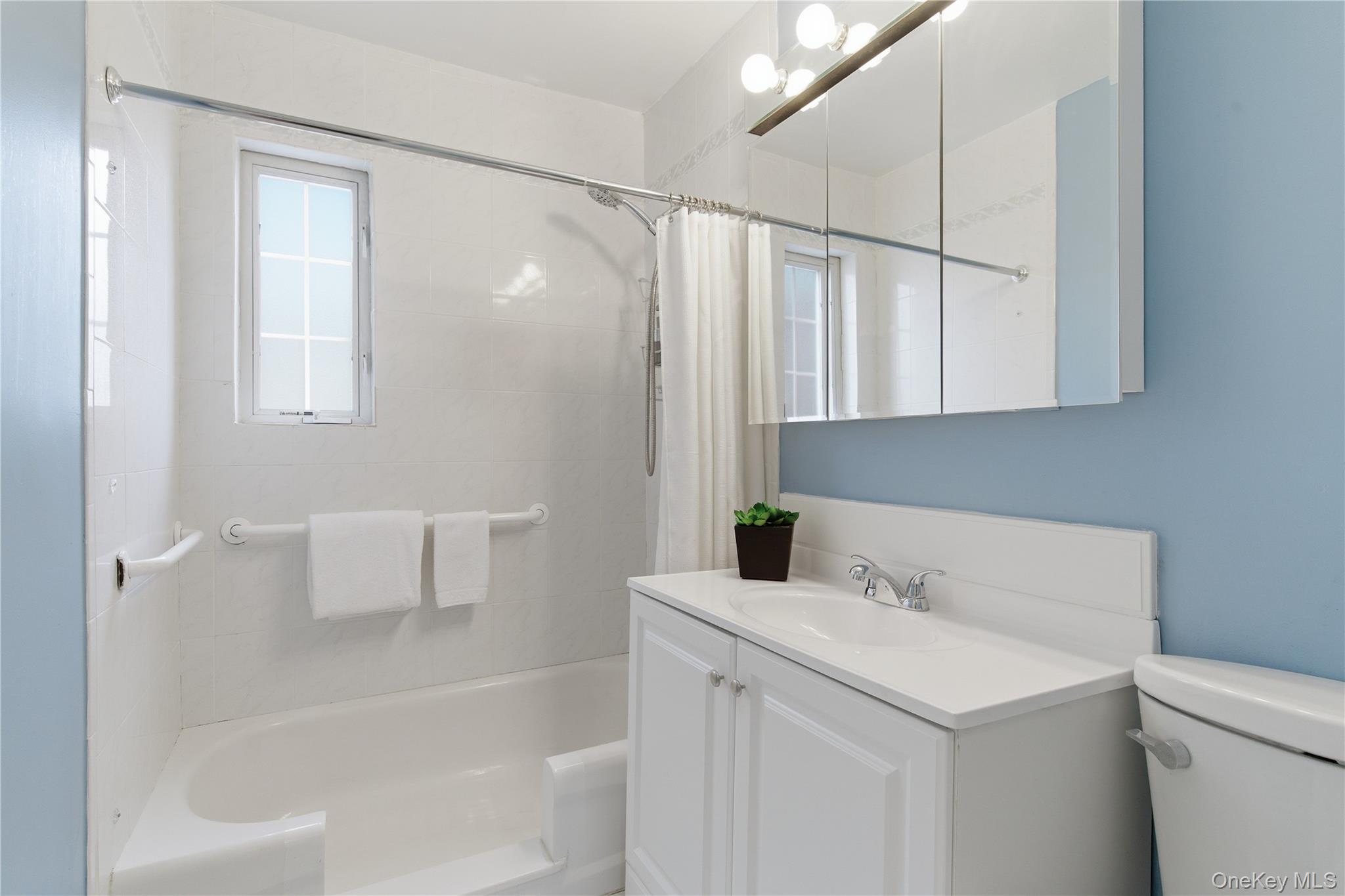 22 Nathan Hale Drive Unit: 80A