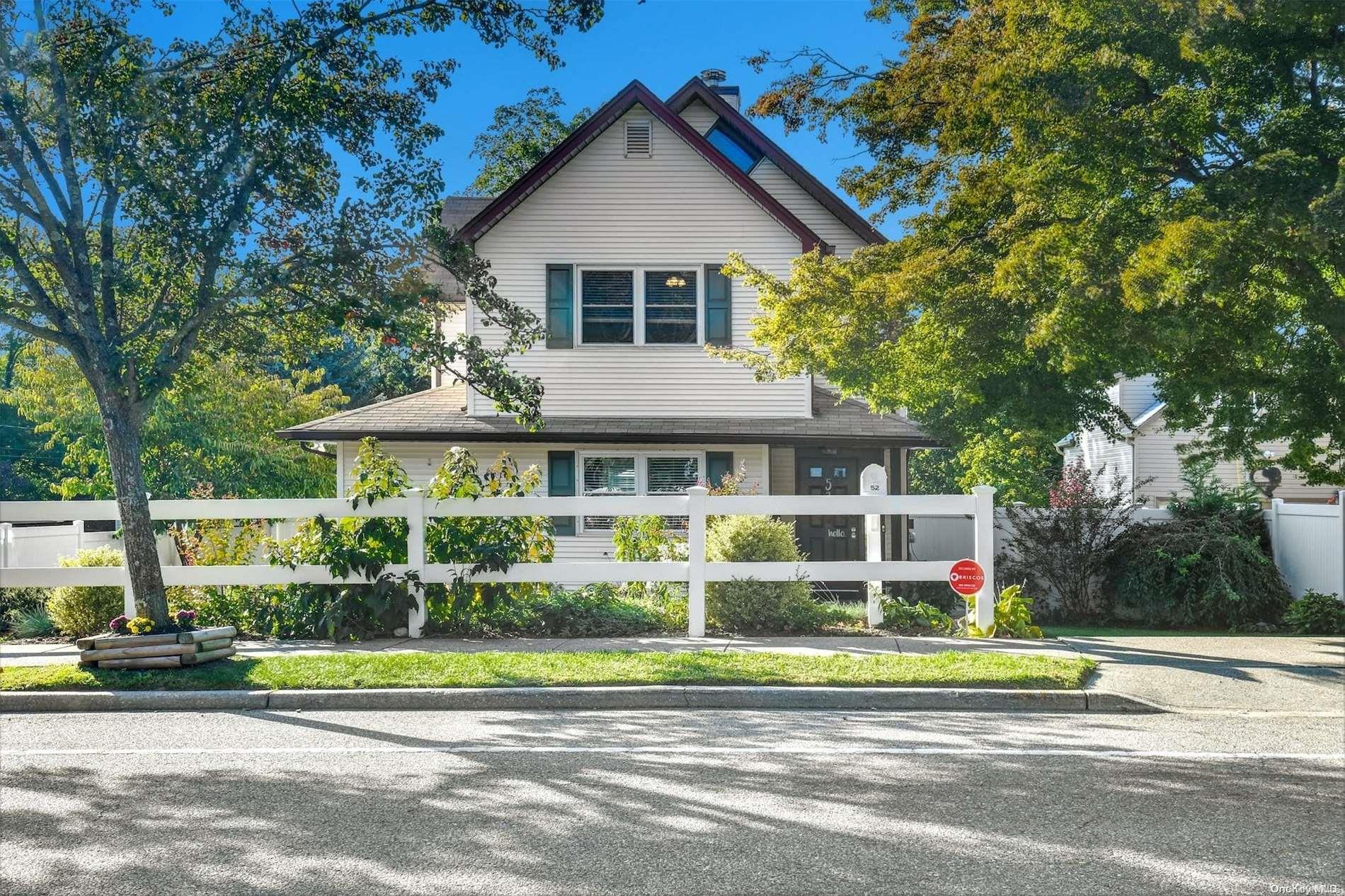 52 Woodhull Road