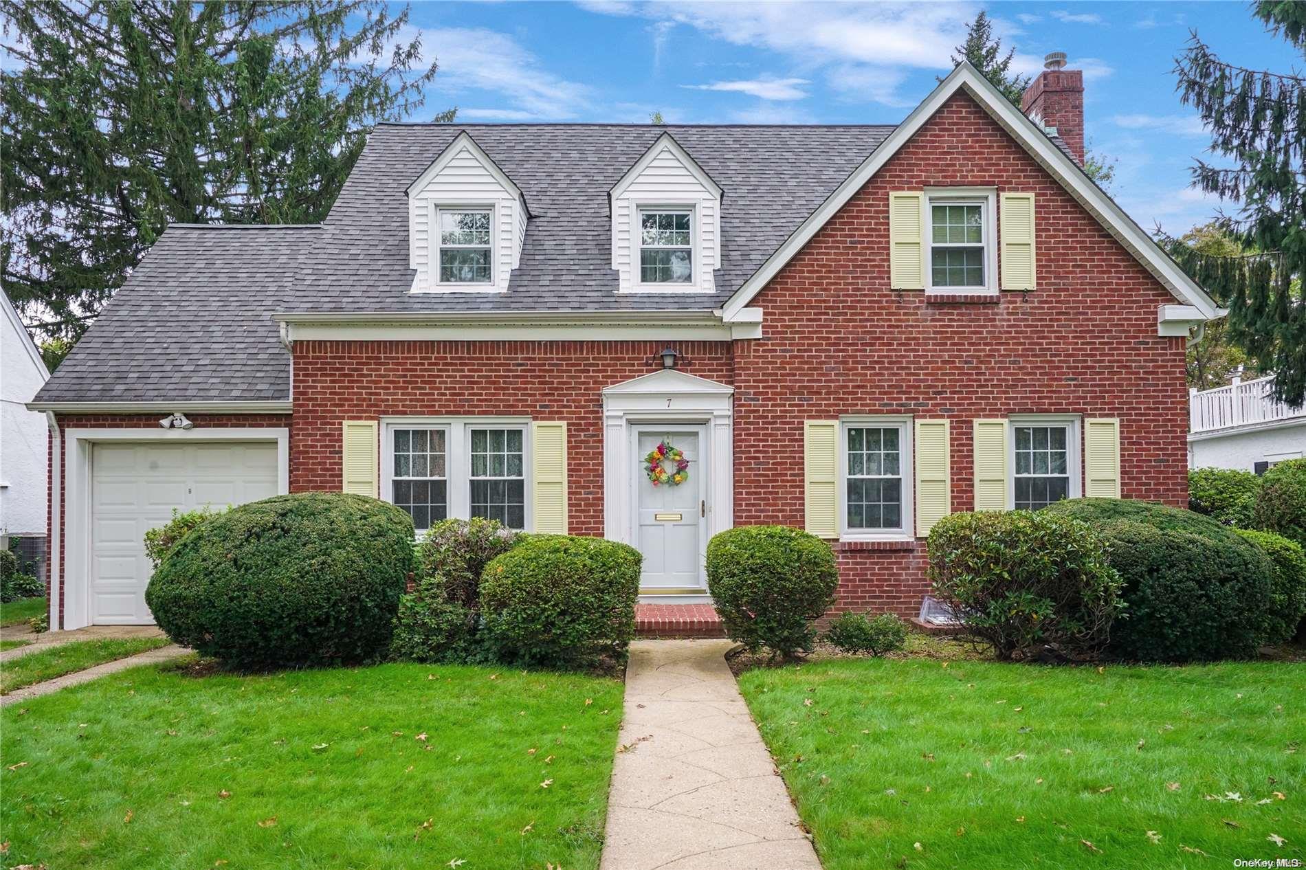 7 Mulberry Avenue