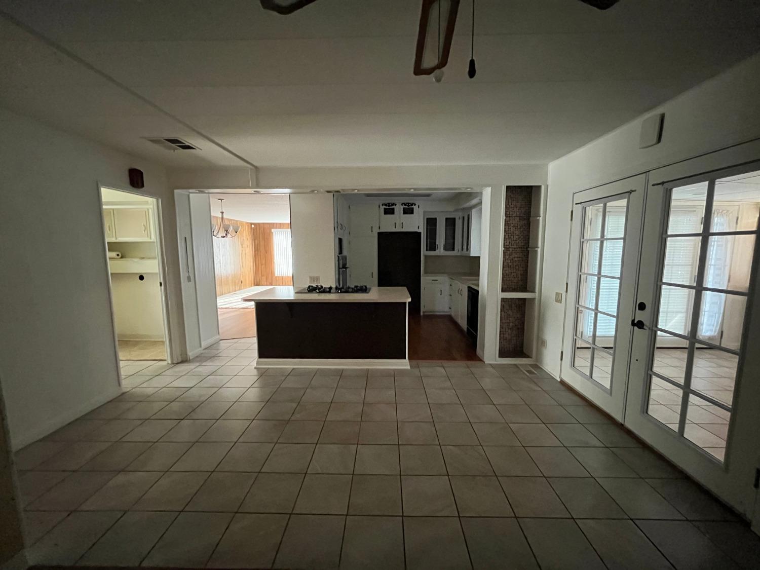 3900 Surfside Drive