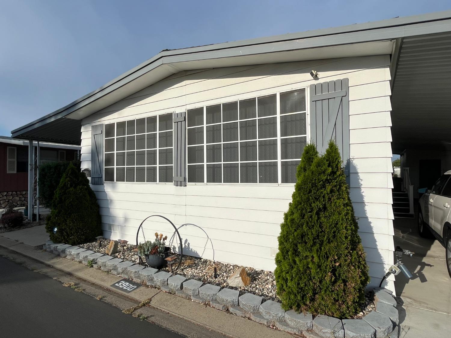 3900 Surfside Drive