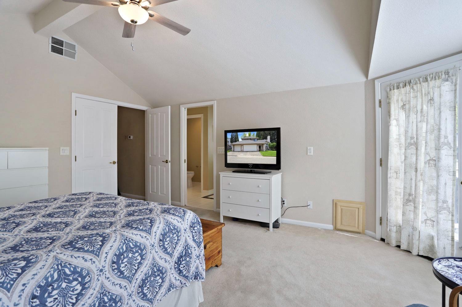 8530 Kenneth Hill Court