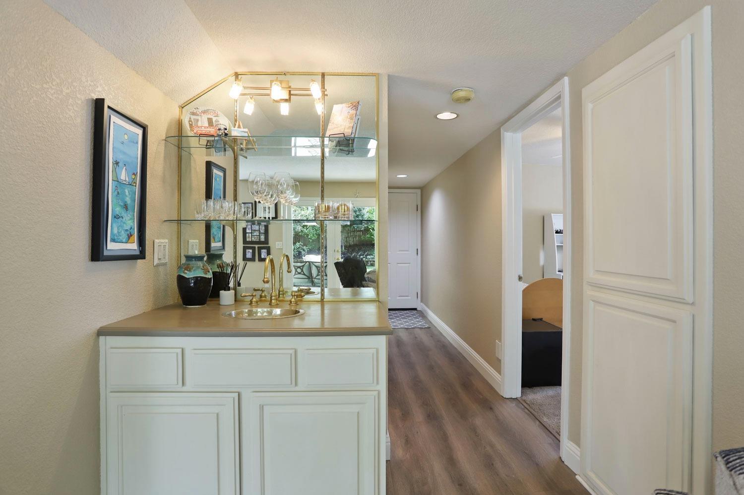8530 Kenneth Hill Court