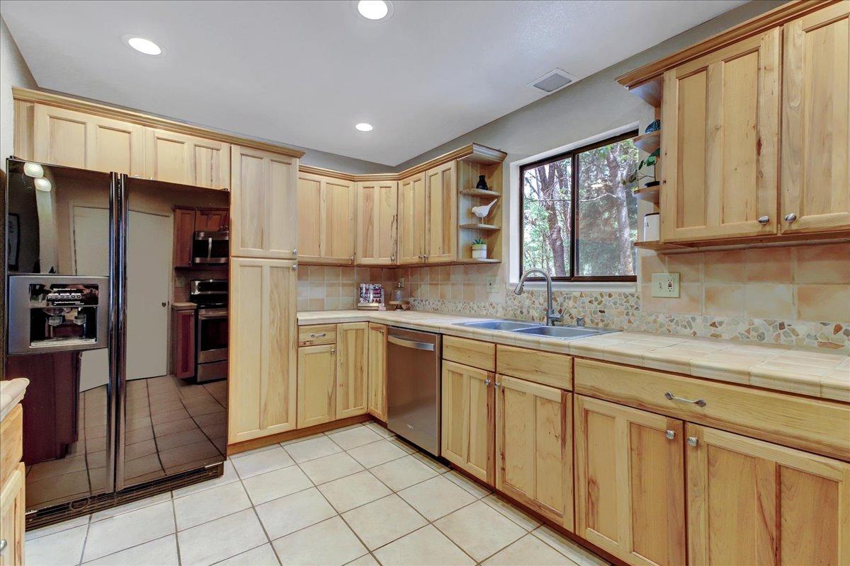 10338 Keenan Way