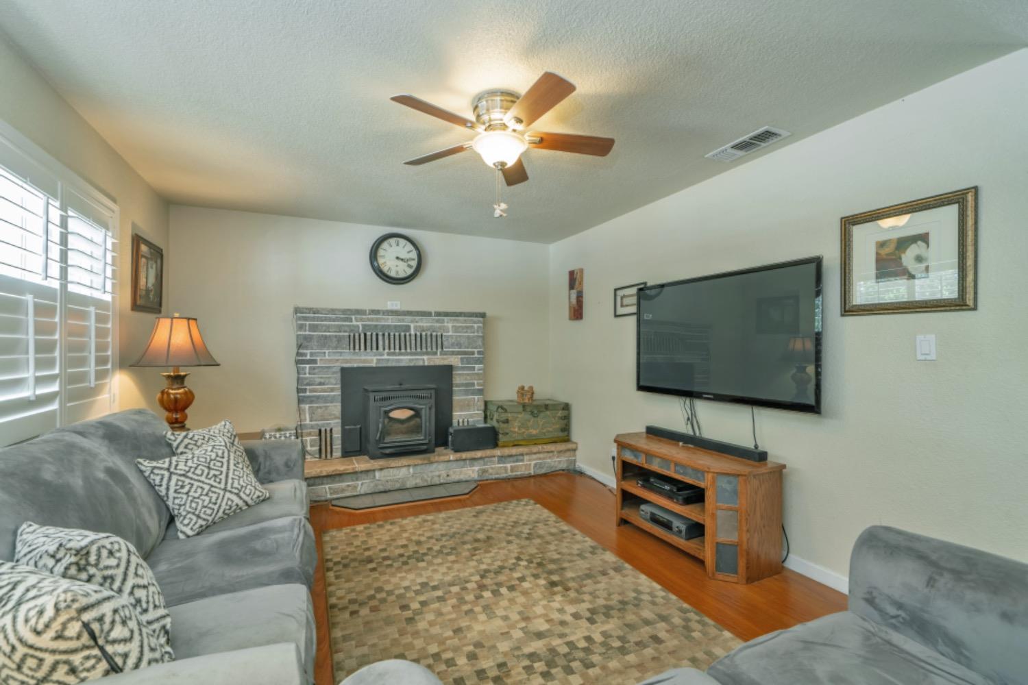 5457 Gilmore Road