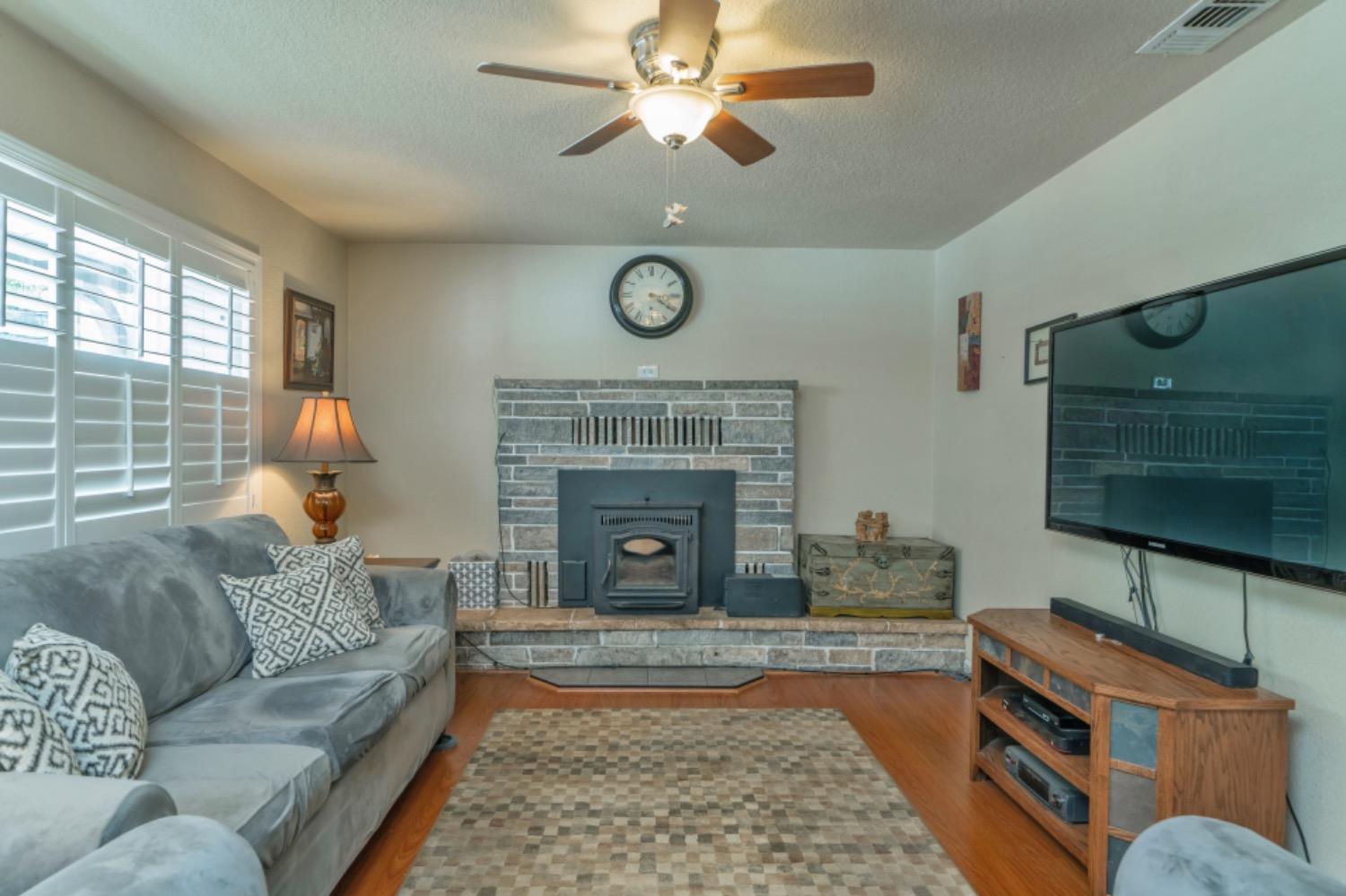 5457 Gilmore Road