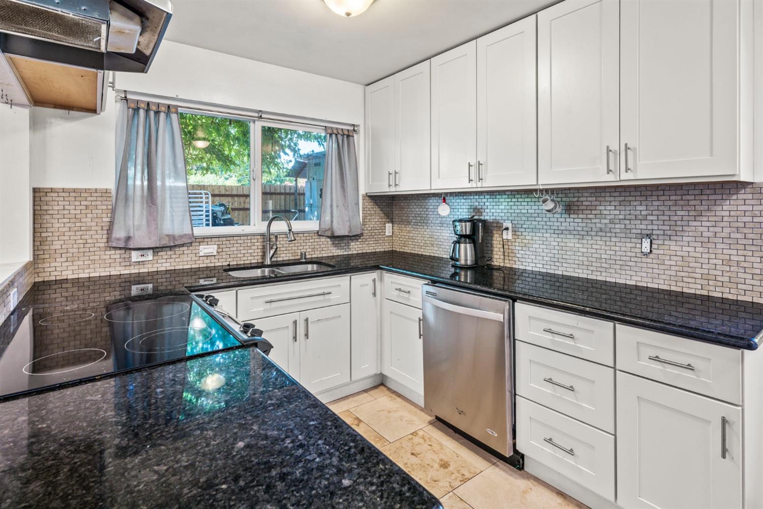 5213 Maui Way