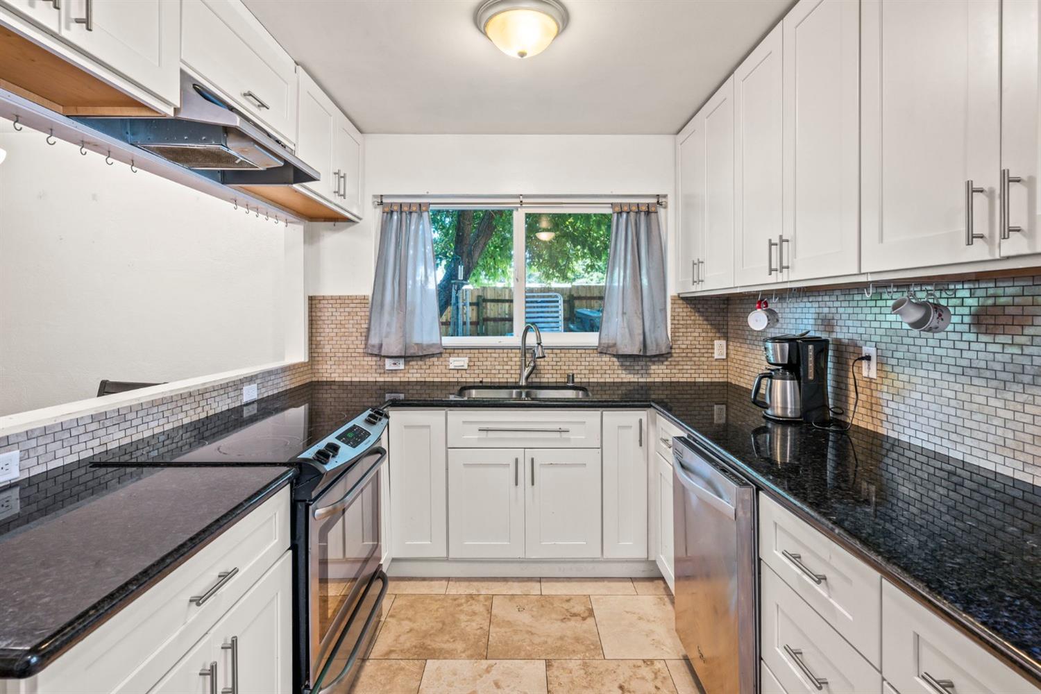 5213 Maui Way