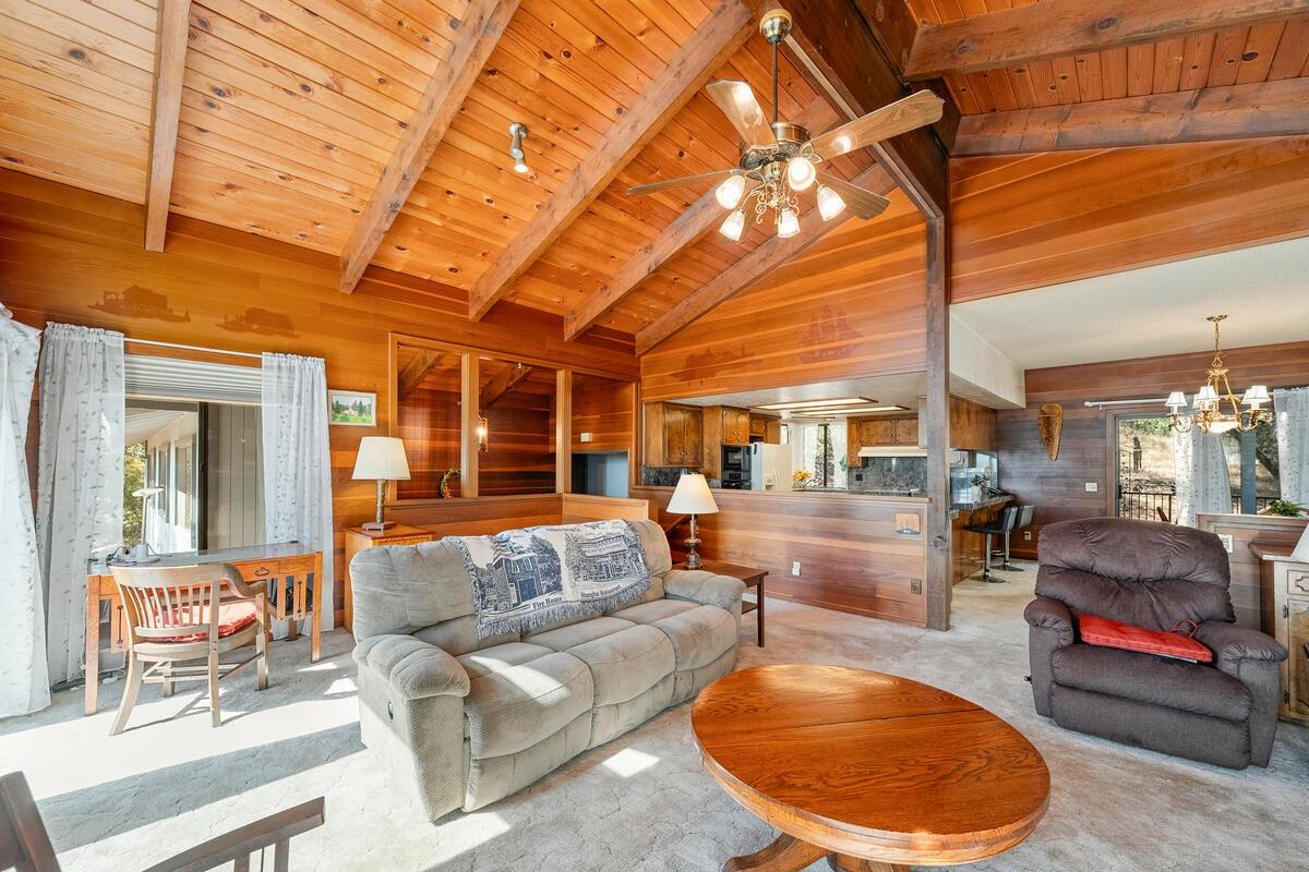 12521 Incline Drive