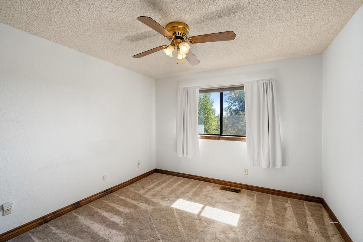 12521 Incline Drive