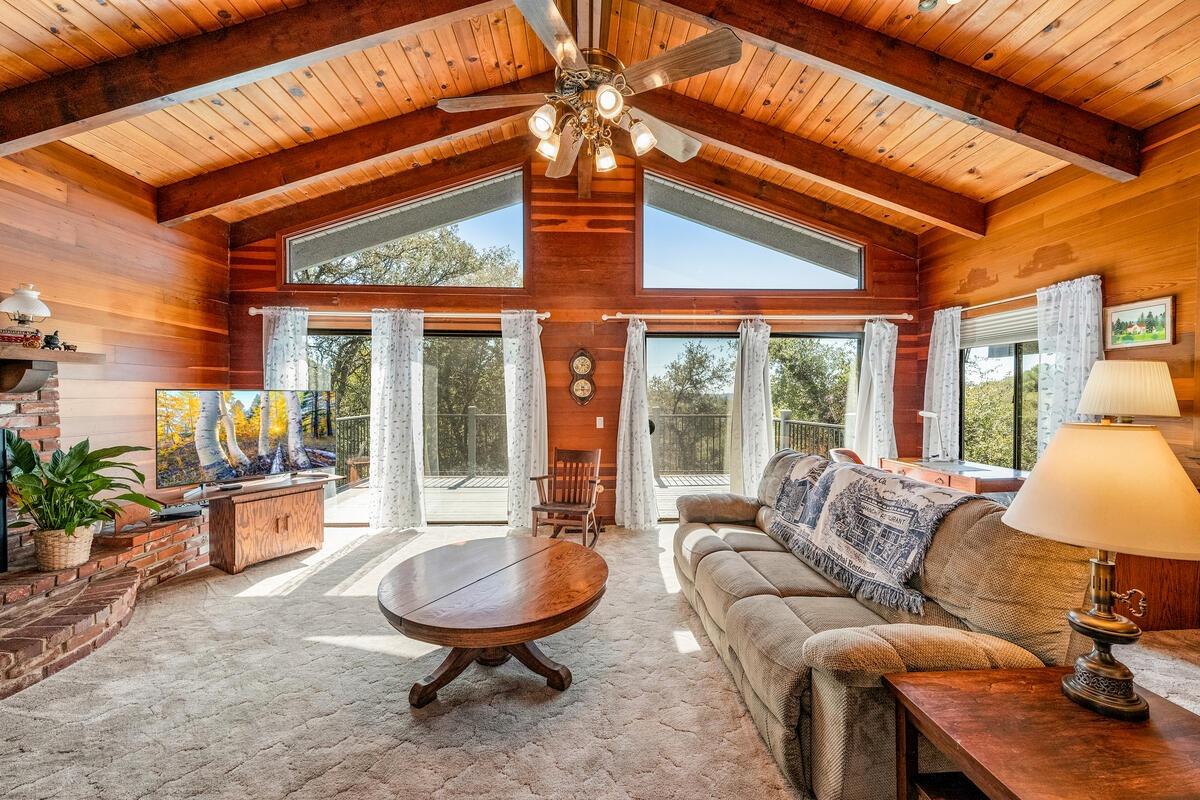 12521 Incline Drive
