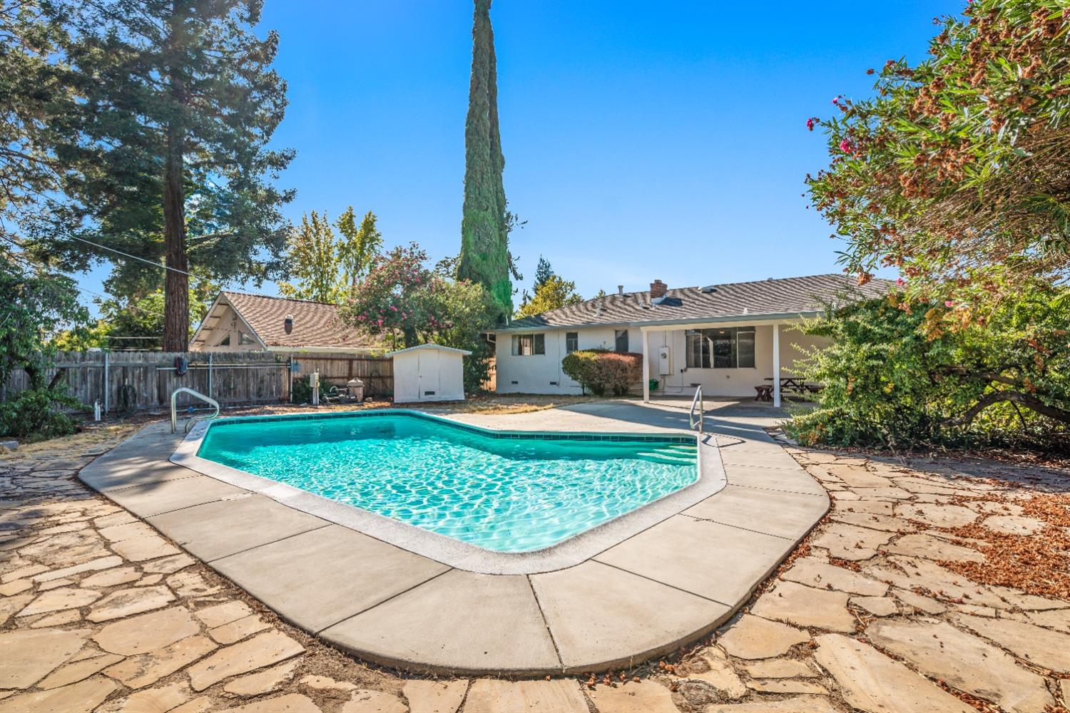 4024 Fairwood Way