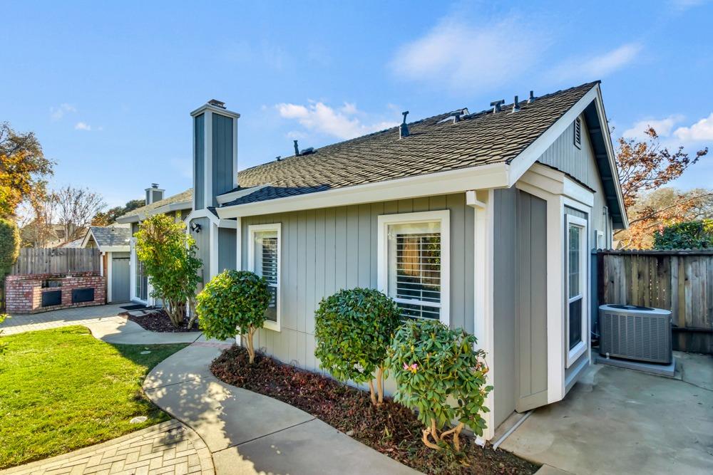 5240 Hickory Hill Court