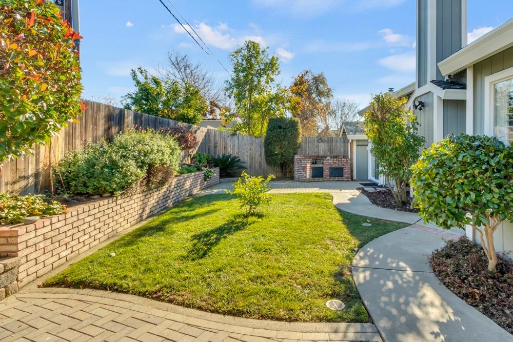 5240 Hickory Hill Court