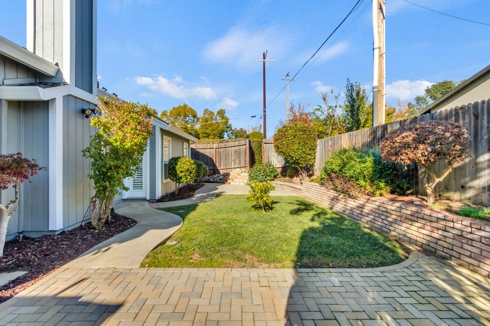 5240 Hickory Hill Court