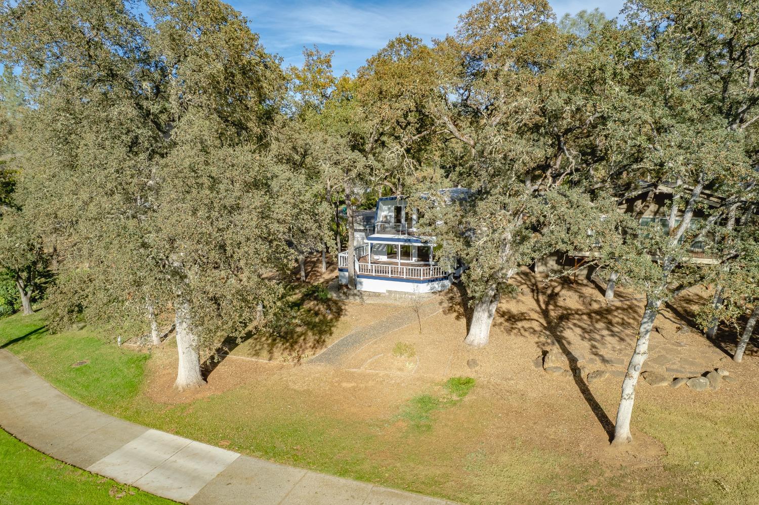 12781 Torrey Pines Drive