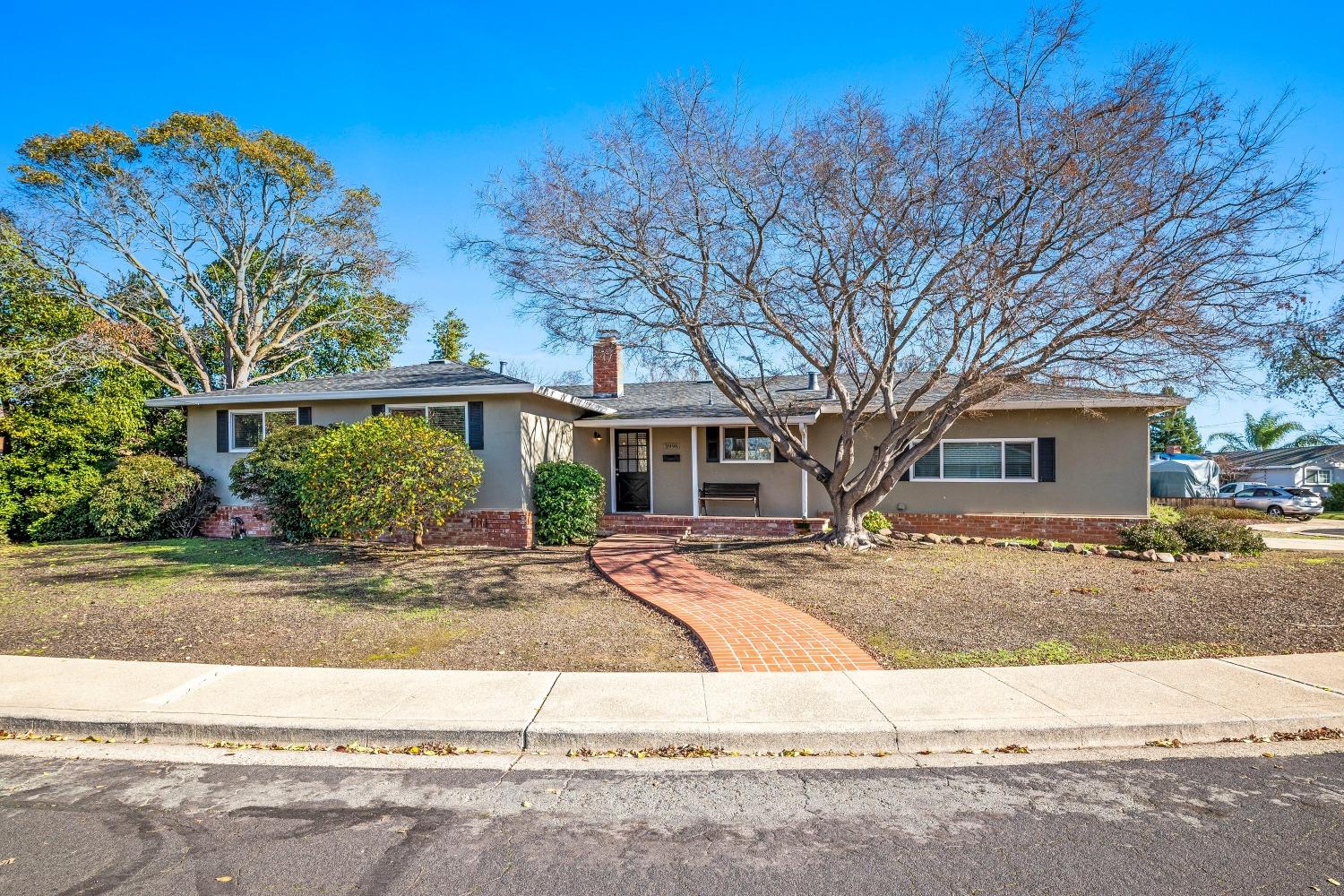 3996 Elwood Court