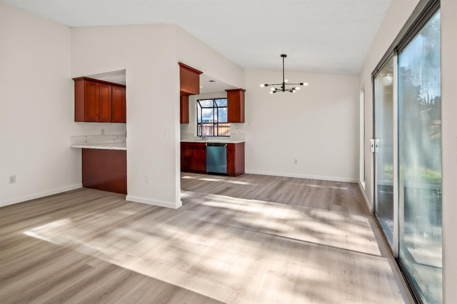 15 Tananger Court