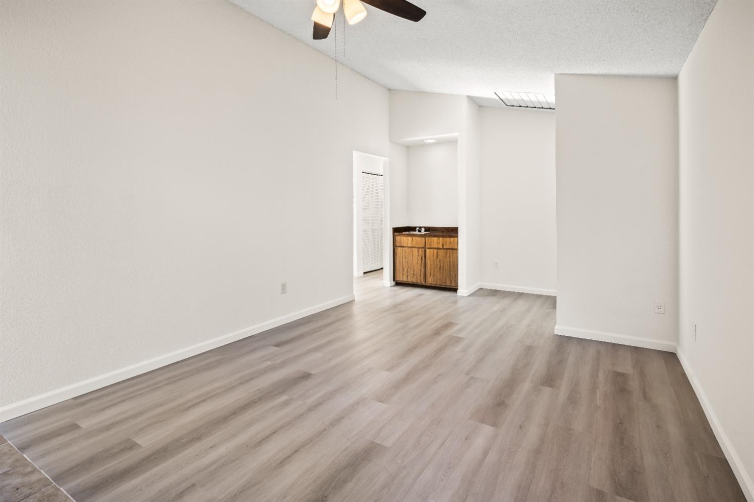 15 Tananger Court